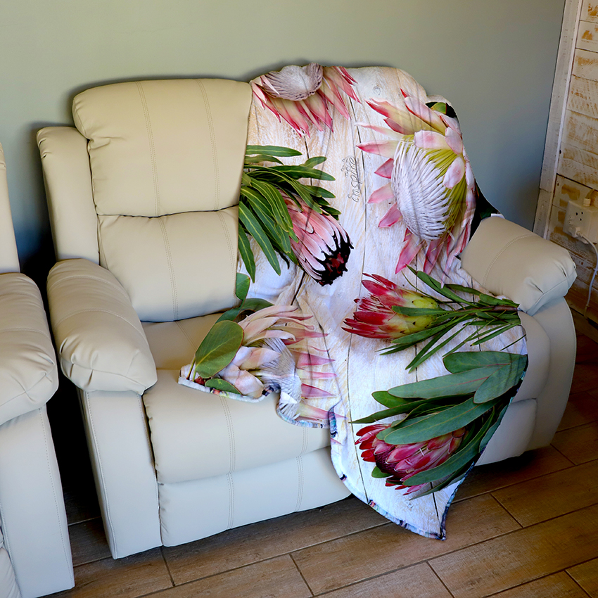 Protea Fleece Blanket – Vintage Joy 17